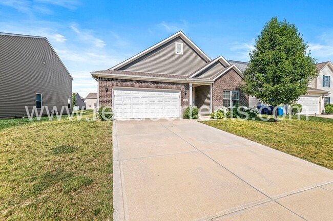 Building Photo - Stylish Ranch Living Near Winding Ridge Go...