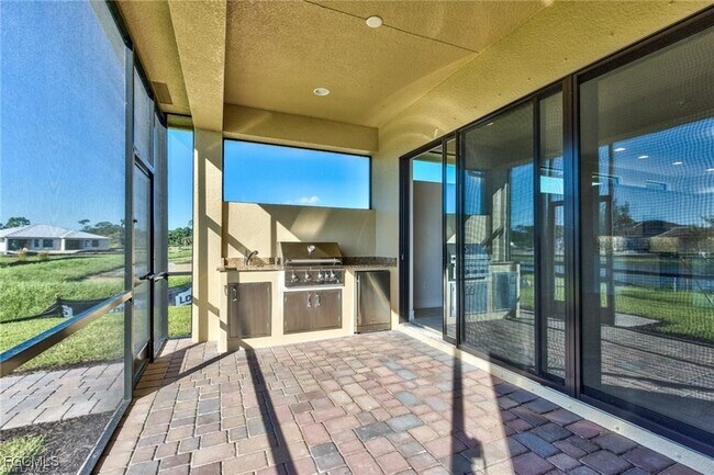 Building Photo - 15241 Cortona Wy