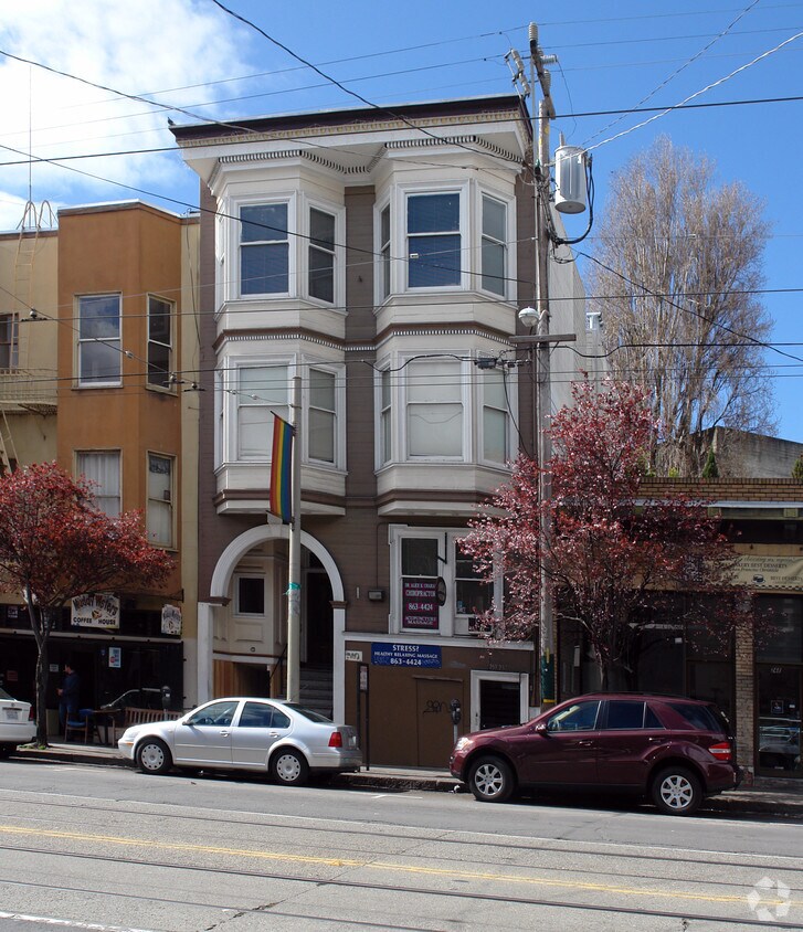 Building Photo - 252-258 Church St