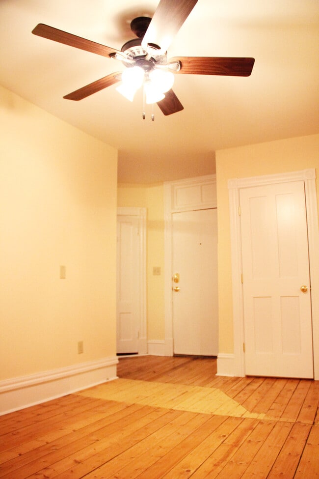 Building Photo - 23 West Ln