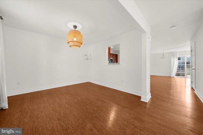 Foto del edificio - 105 N Yeingst Dr