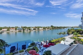 Building Photo - 5600 Collins Ave