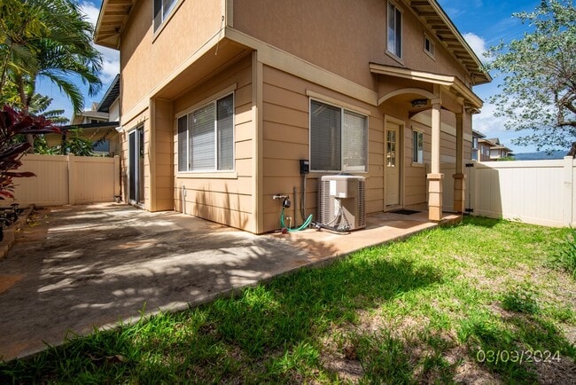 Foto del edificio - AVAILABLE 1/30/26  3-bedroom, 2 1/2-bath, 2-car garage single famly home at Las Brisas in Ewa Beach