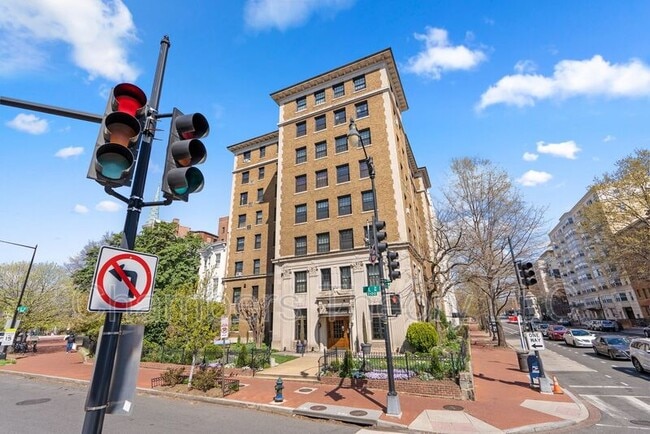 Building Photo - 1101 L St NW