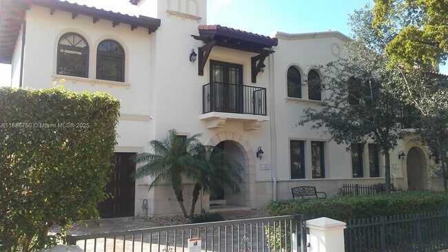 Foto del edificio - 404 Zamora Ave