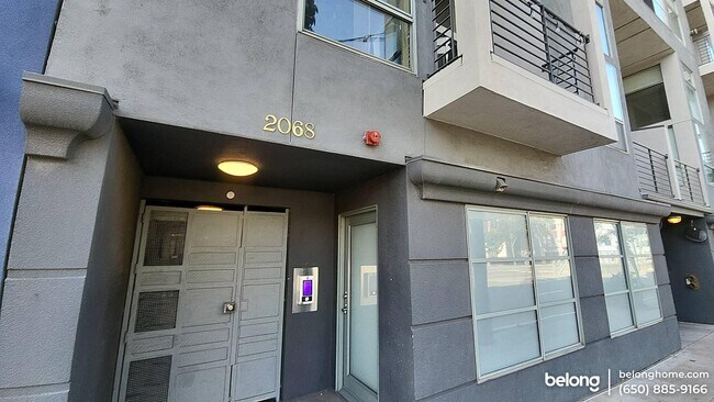 Foto del edificio - 2068 3rd St