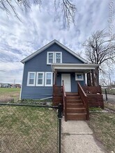 Building Photo - 8857 Charlevoix St