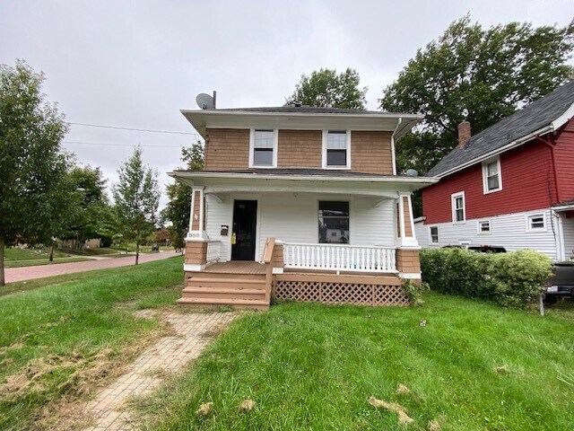 Primary Photo - 580 W Thornton St