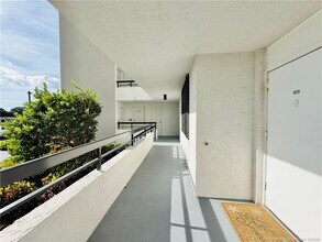 Building Photo - 8800 S Ocean Dr