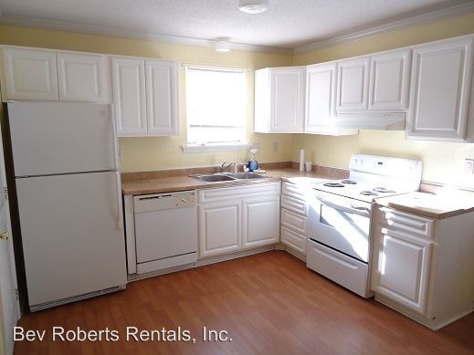 Building Photo - 2 br, 1.5 bath House - 100 Rainbow Court