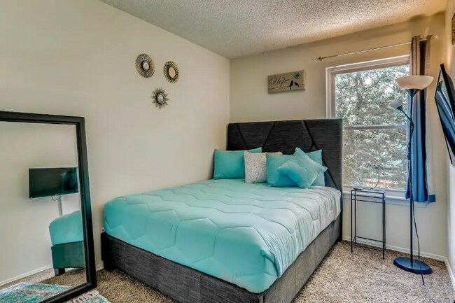 Foto del edificio - 99 N Moline St