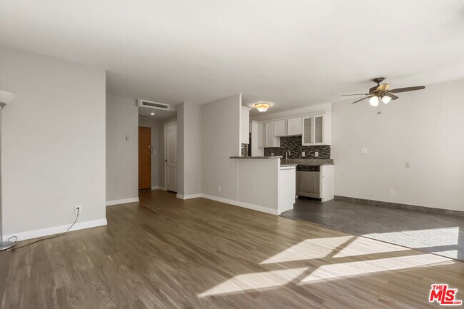 Foto del edificio - 100 Atlantic Ave