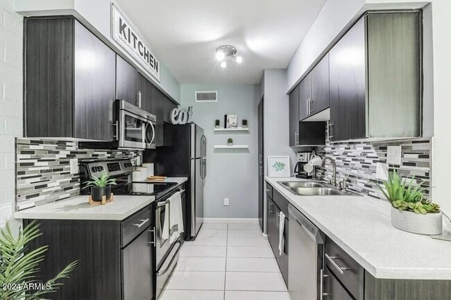 Photo - 1220 N 44th St Apartment