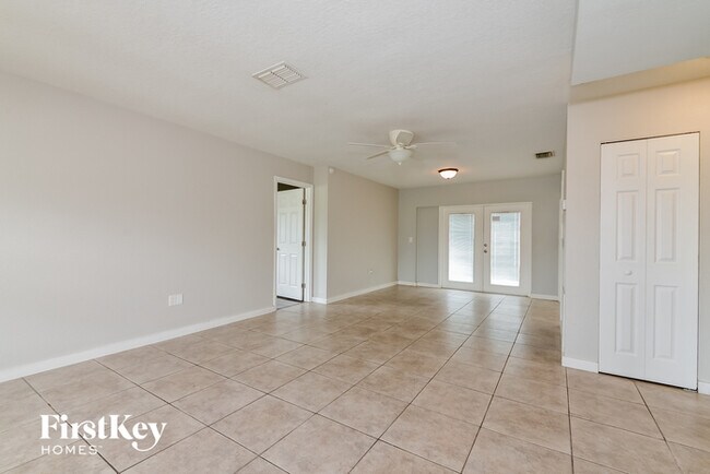 Foto del edificio - 3806 Southern Pkwy W