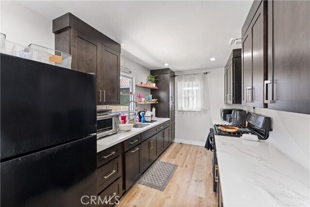 Foto del edificio - 923 W Maple Ave