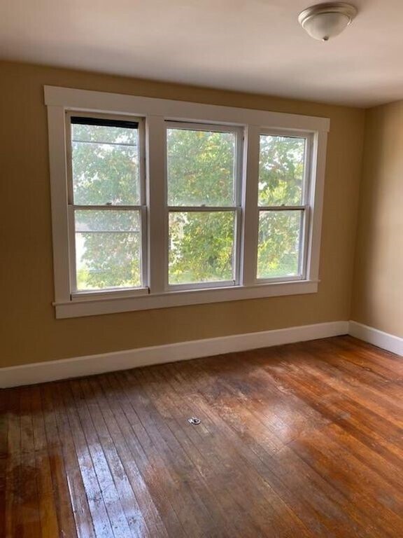 Photo - 2023 E Oak St House