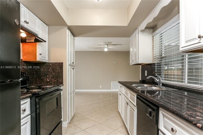 Building Photo - 1531 NW 46th Ave