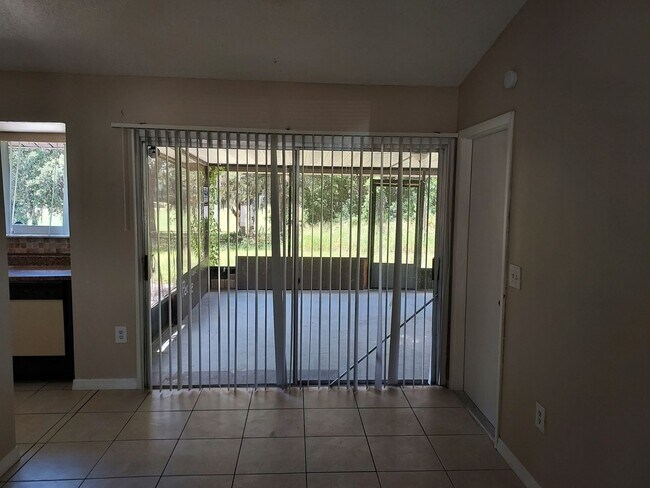 Foto del edificio - 7220 Keri Ct