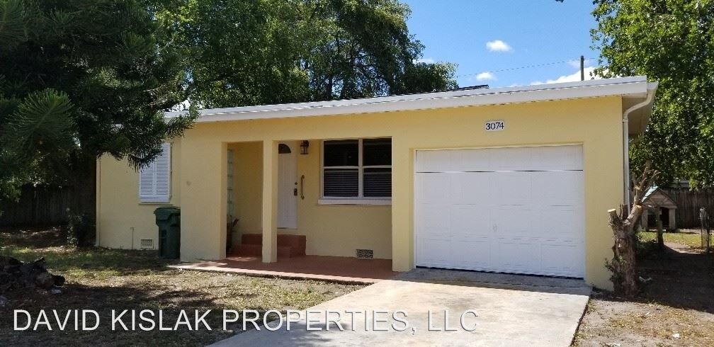 Foto principal - 3 br, 1 bath House - 3074 Dolan Rd