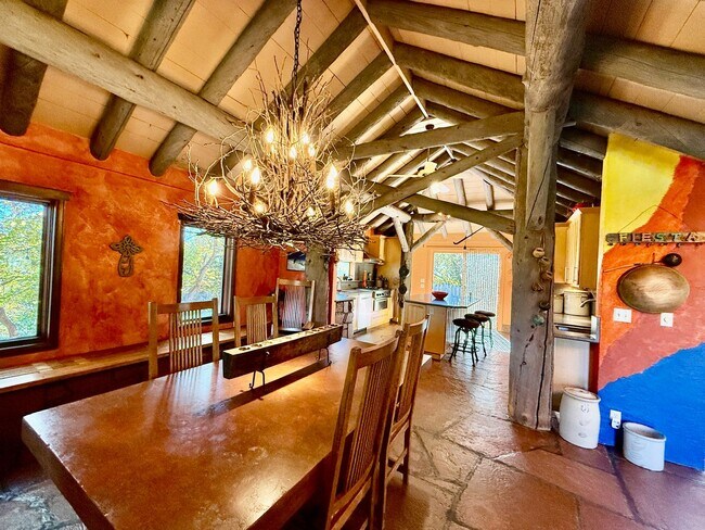 Foto del edificio - Historic Manitou Springs Home for Rent – M...
