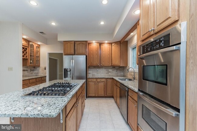 Foto del edificio - 13907 Willow Tree Dr