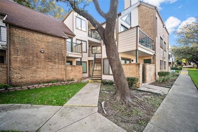 Building Photo - 2314 Bamboo Dr