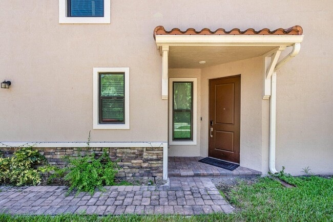 Building Photo - 4111 Plum Tree Ln