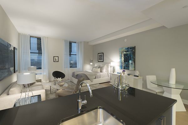 Primary Photo - 58 Pine St