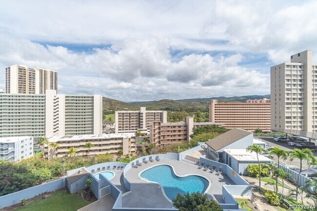 Building Photo - $3100 | 2bd/2ba Condominium, All Utilities Included Renovated at Harbour Ridge
