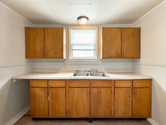 Foto del edificio - *AVAILABLE NOW!* Cozy Three Bedroom Home!