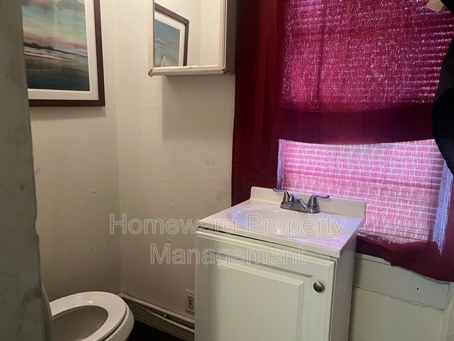 Photo - 3803 Meadowbrook Dr Apartment