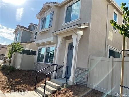 Building Photo - 5585 Valencia Dr