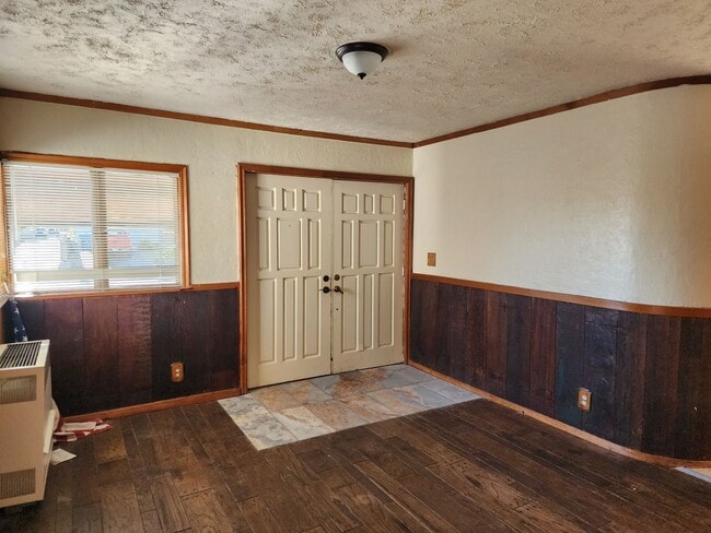 Building Photo - 122 Brennan St