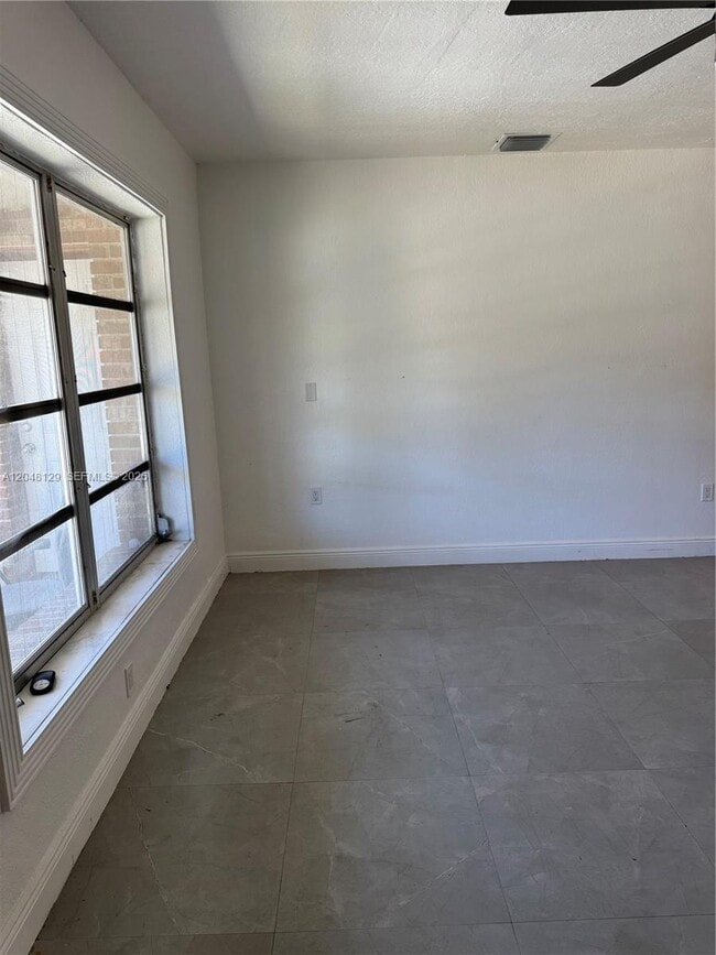 Building Photo - 1281 NE 209th Terrace
