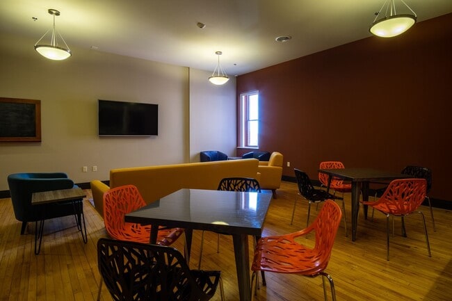 Building Photo - Washington School Apartments