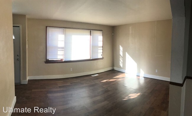 Building Photo - 4 br, 2 bath House - 6230 Evergreen Blvd.