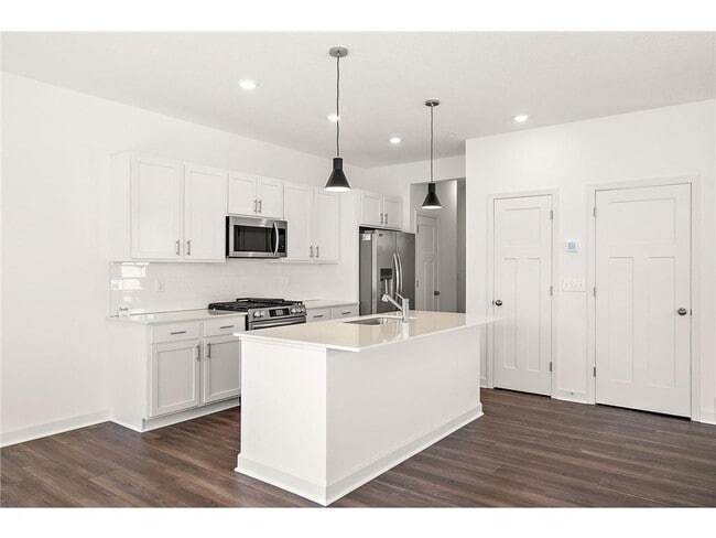 Building Photo - 1513 Camden Ct