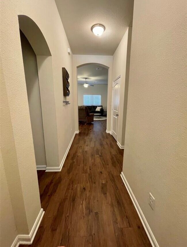 Foto del edificio - 122 Green Haven Dr