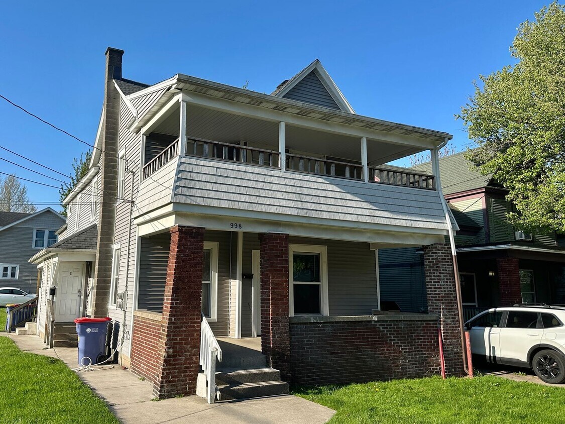 Primary Photo - 998 Butterworth St SW