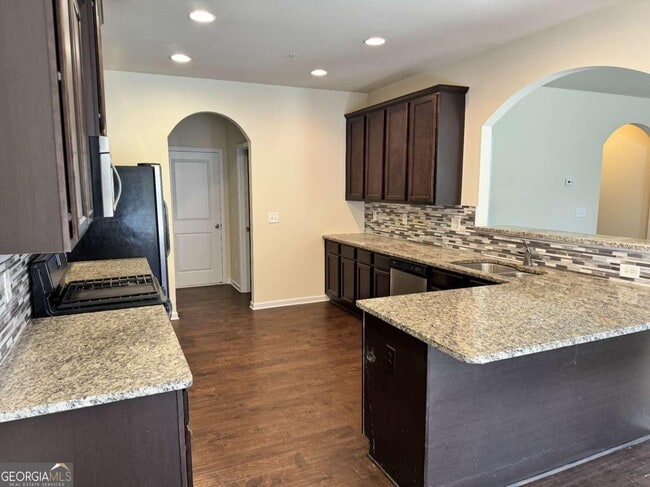 Building Photo - 3405 Castleberry Rd