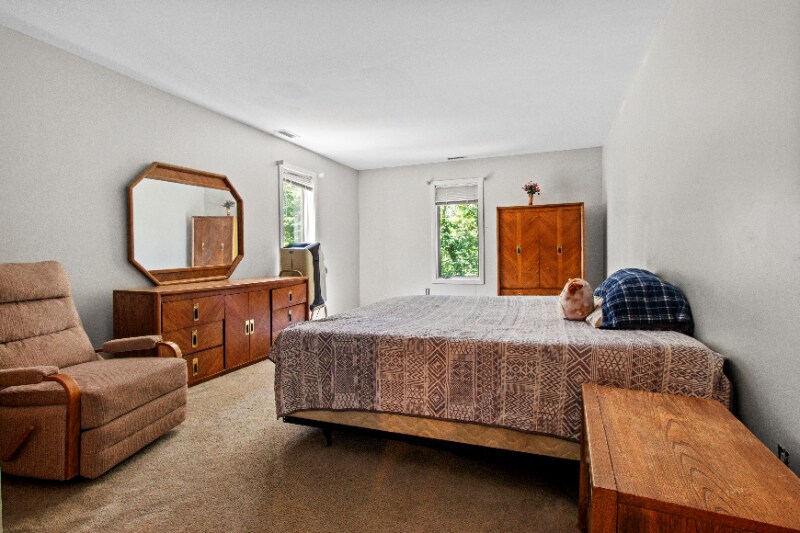 Foto principal - 80 Ravens Croft Rd