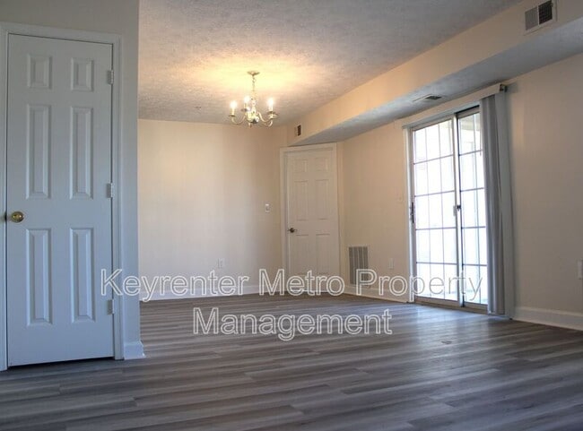 Building Photo - 6900 St Ignatius Dr