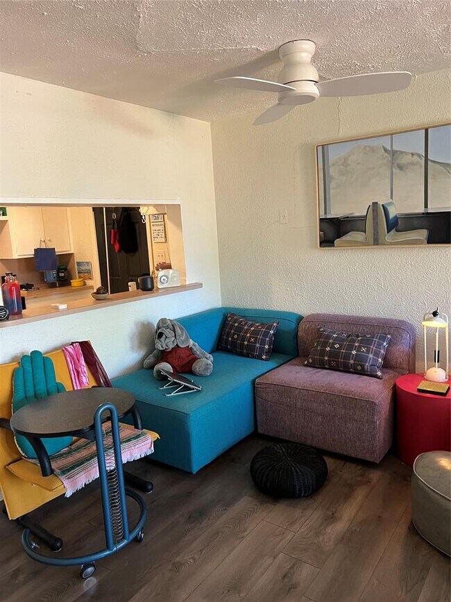 Foto del edificio - 5112 Martin Ave