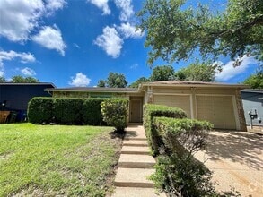 Building Photo - 2507 Sweet Clover Dr