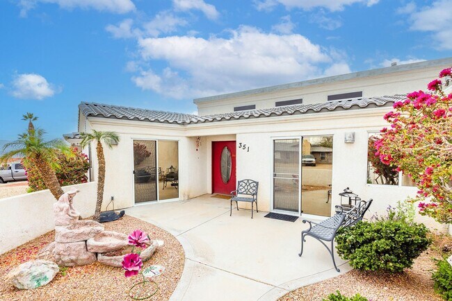 Foto del edificio - Long Term 4 Bedroom Rental with a Beautifu...