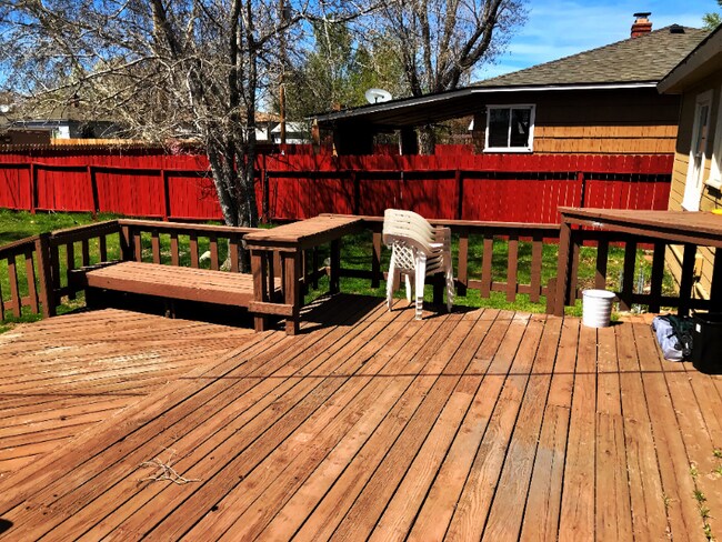 Foto del edificio - 983 Lester Ave