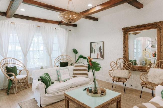 Building Photo - 442 27th St