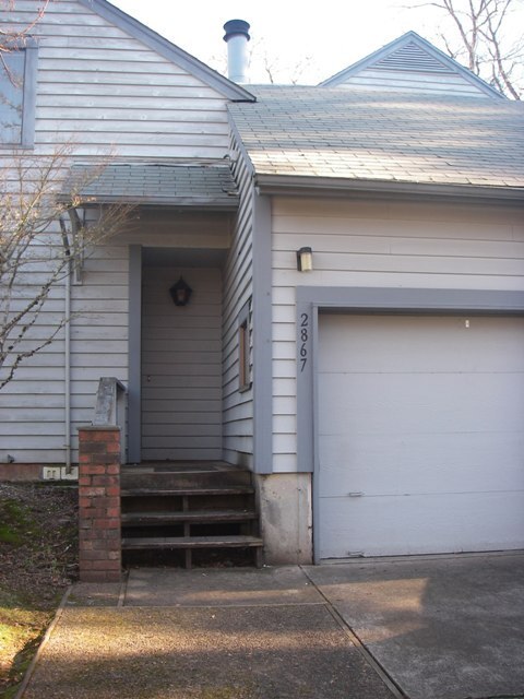 Foto del edificio - (379) Glenridge Dr. - 2 Bedroom / 1.5 Bathroom - Townhome Duplex