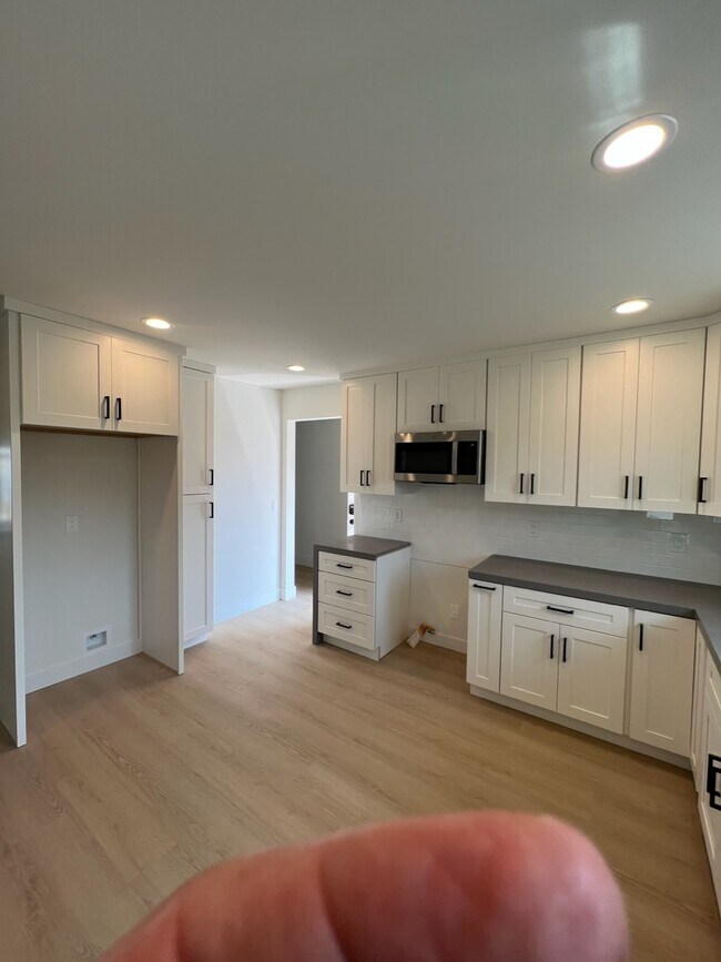 Foto del edificio - 4127 Artesia Blvd
