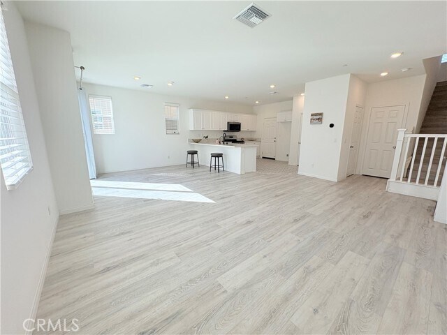 Foto del edificio - 1640 Purple Heart Pl